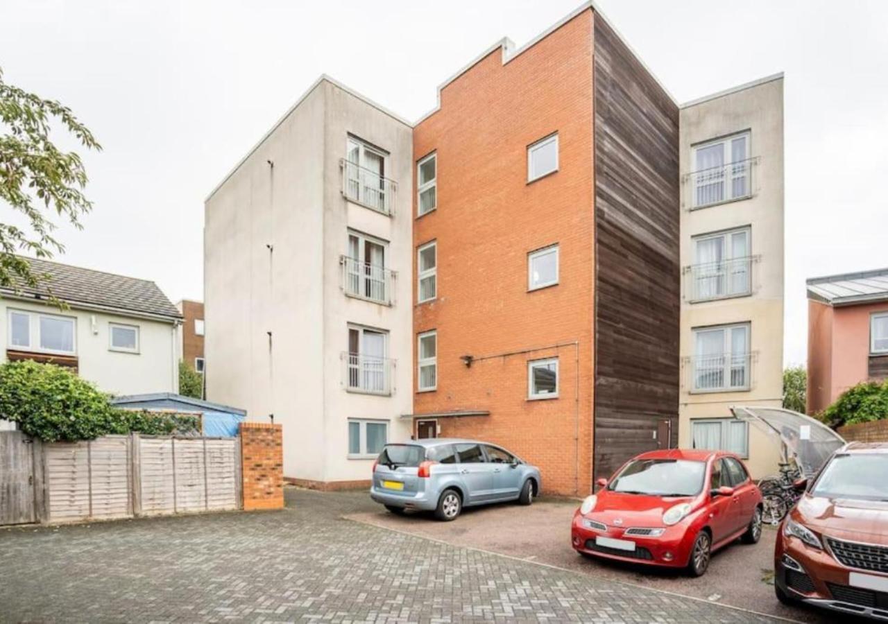 The Dartford Lodge - Free Parking Eksteriør billede